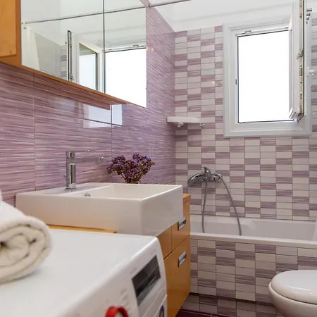 Oneiric Harmony * Mikri Vigla